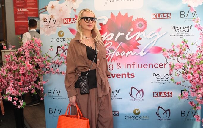 EBRU ÜZÜM