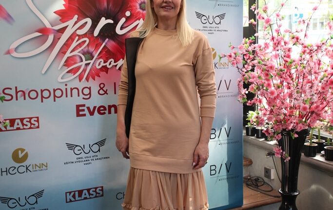 HÜLYA AKMAN