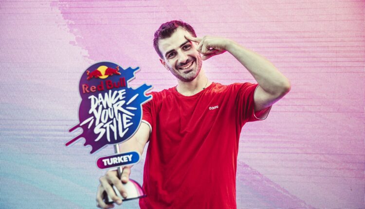 Dr. Akay Ustunel