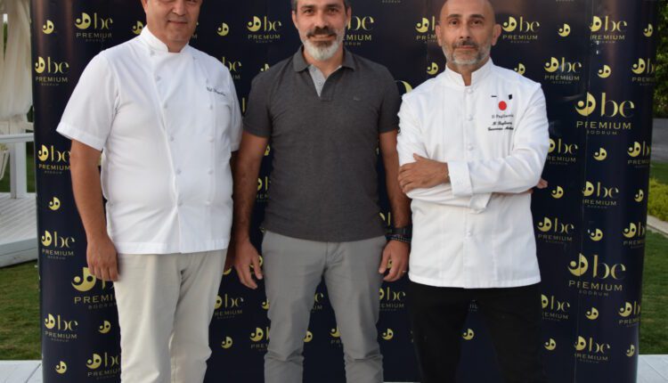 1659687235_VeliBayraktar_VolkanGo__kay_AnthonyGenovese