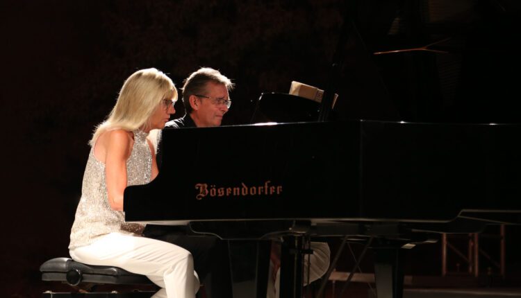 Murray McLachlan & Kathryn Page_02