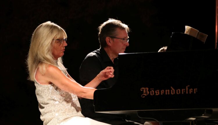Murray McLachlan & Kathryn Page_04