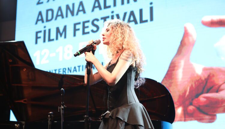 Adana sinema endüstrisine çok ciddi katkıda bulunmuştur.