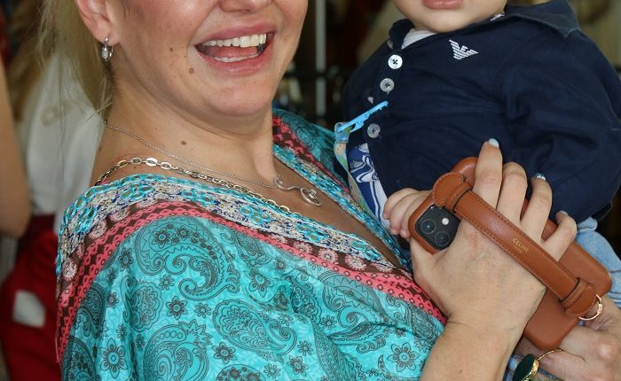 hülya akman ve torunu (1)