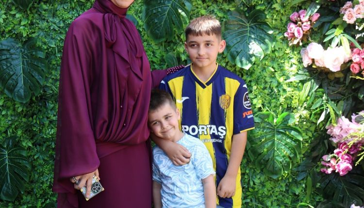 leyle ve oğulları hasan – ömer bilgin (4)