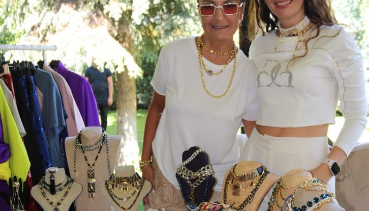 derya öztürk – özge ertem (2)