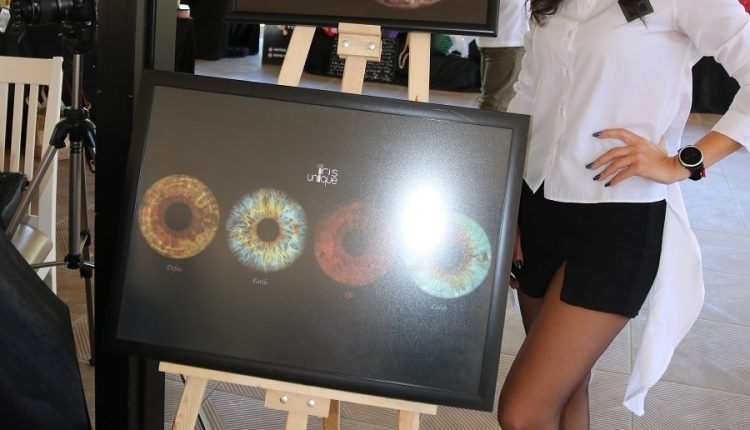 dilek canberi —iris (7)