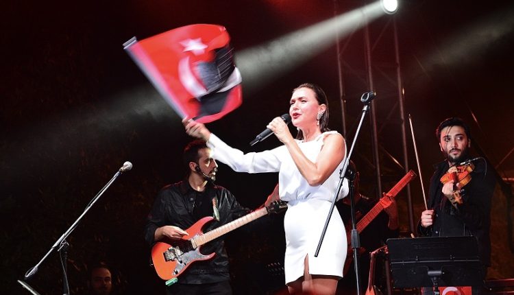 Şevval Sam 3 (6)