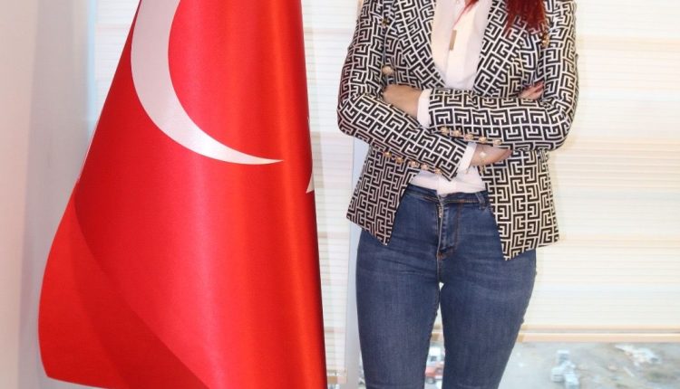 Nihal Cinar (3)