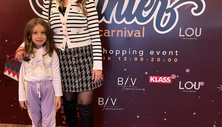 BETÜL ve ELİF MİNA YÜCEL