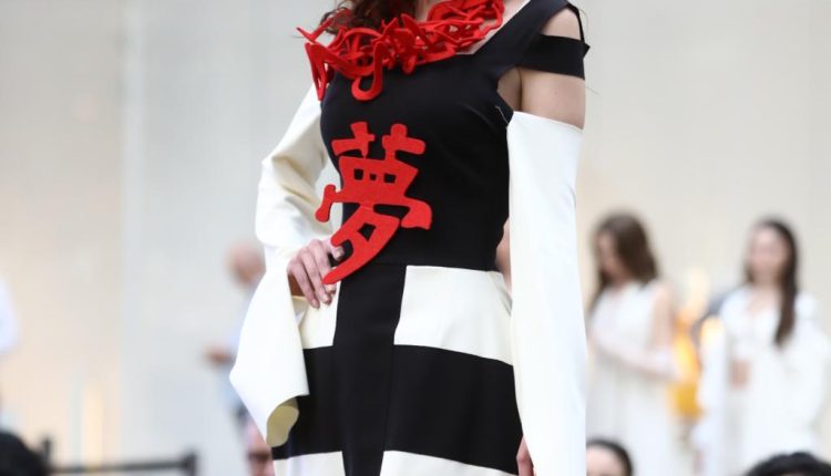 baskent-univeristesi-defile-panora-alis-veris-merkezi-90-1024×1536