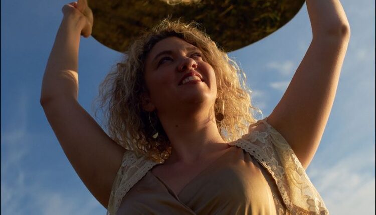 elonora – (10)