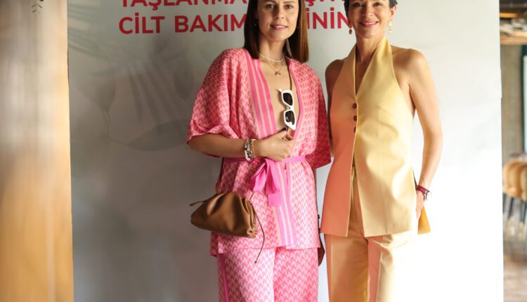 Esra İnceefe-Pınar Hotiç