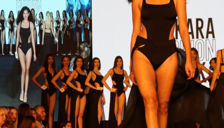 birinci ilayda dinçer 21 yaşında 180 boy 65 kilo amerkada yaşıyor