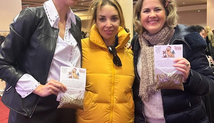 Gülşah Saatçi – Bilkent mezunlar derneği dostları Zeynep Aran ve Bahar Paykoç