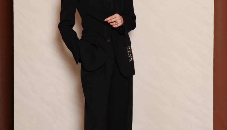 1740597355_Burcu_Esmersoy